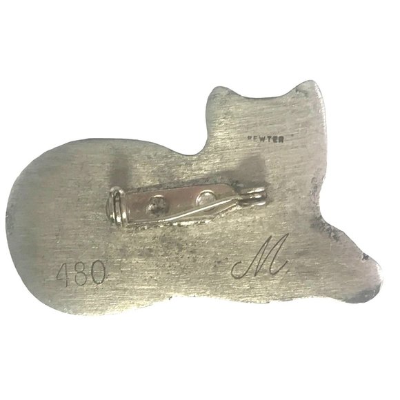 Unique Signed Vintage Pewter Tabby Cat Brooch - Picture 3 of 3